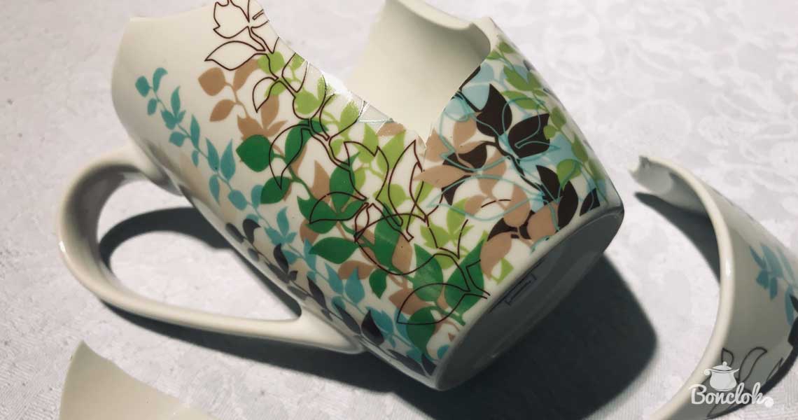 potłuczona ceramiczna szolka, czyli kubek, fot. Anna Lerch-Wójcik