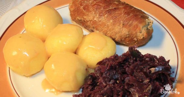 Rolady, kluski i modro kapusta